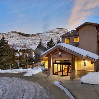 Marriott's StreamSide at Vail - Birch, Douglas, and Evergreen &mdash; Resort Entrance