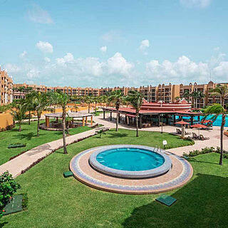 Royal Haciendas — Hot Tub