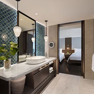 Marriott Vacation Club, Khao Lak Beach Resort — Sample Bathroom