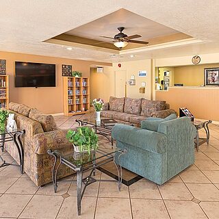 WorldMark Palm Springs - Plaza Resort and Spa — Resort Lobby