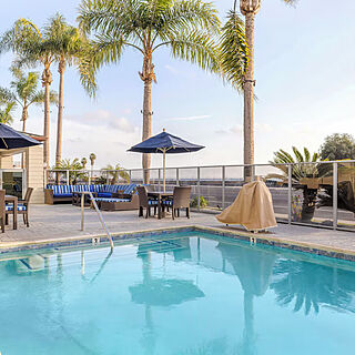 Riviera Beach & Shores, a Hilton Vacation Club — Outdoor Pool