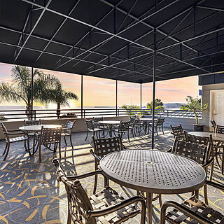 Riviera Beach & Shores, a Hilton Vacation Club — Resort's Patio