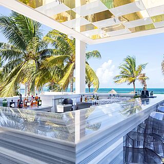 Hotel Mousai Cancun — Pool Bar