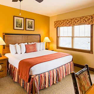 Westgate Smoky Mountain Resort & Water Park — Sample Bedroom