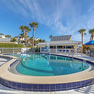 Hilton Vacation Club Charter Club Naples Bay — Pool