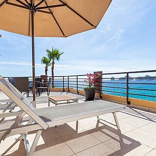 Villa del Palmar Cabo San Lucas — Resort Patio
