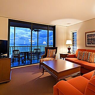 Vanderbilt Beach and Harbour Club — Sample living area