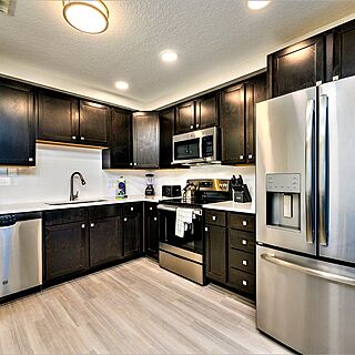 Vista Cay Resort by Millenium — Sample kitchen