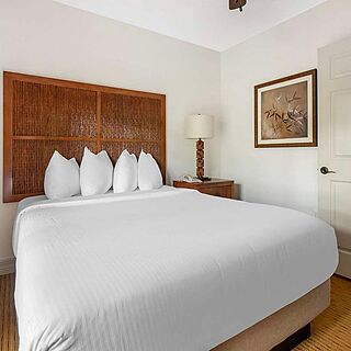 Aqua Sol, a Hilton Vacation Club — Sample bedroom