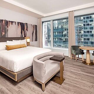 Hilton Club, The Central at 5th New York — Sample studio unit