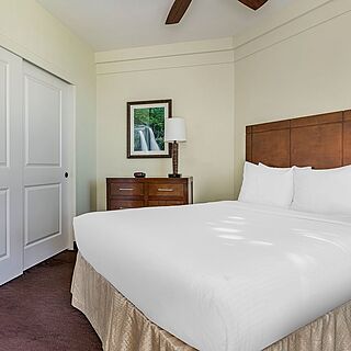 The Point at Poipu — Sample bedroom