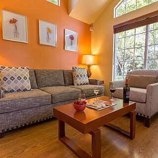 RiverPointe at Napa Valley — Sample living area