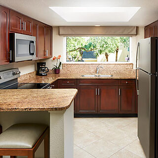 Sheraton Vistana Resort — Sample kitchen