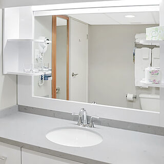 Aruba Beach Club — Sample bathroom