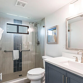 Sanibel Beach Club — Sample bathroom