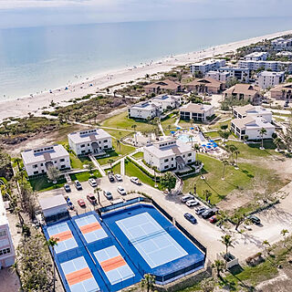 Sanibel Beach Club — Aerial exterior shot