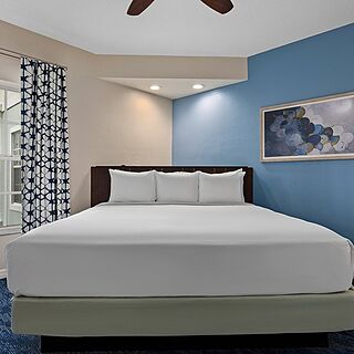Club Wyndham Cypress Palms &mdash; Sample bedroom