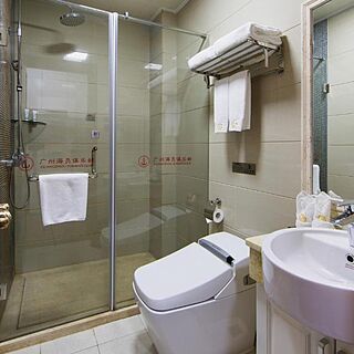 Guangzhou Seaman Club — Sample bathroom
