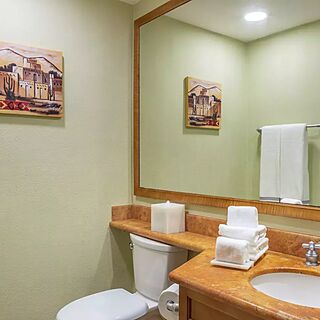 Villa del Arco Beach Resort & Spa — Sample one-bedroom bathroom