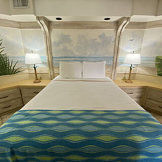 Voyager Beach Club — Sample bedroom