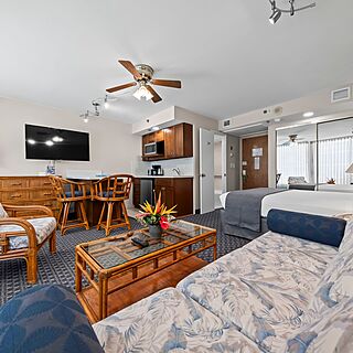 Imperial Hawaii Vacation Club &mdash; Sample living area
