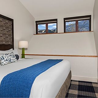 Marriott Grand Residence Club - Lake Tahoe — Sample three-bedroom residence bedroom
