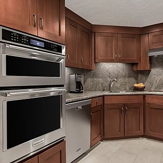 Marriott Grand Residence Club - Lake Tahoe — Sample penthouse kitchen