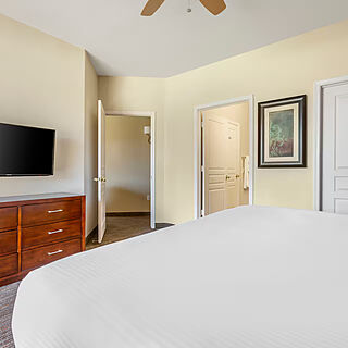 Hilton Vacation Club Scottsdale Links Resort &mdash; Sample bedroom