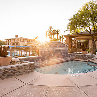 Hilton Vacation Club Scottsdale Links Resort &mdash; Outdoor whirlpool hot tub