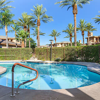 Hilton Vacation Club Scottsdale Links Resort &mdash; Outdoor whirlpool hot tub