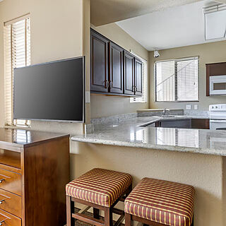 Hilton Vacation Club Scottsdale Links Resort &mdash; Sample kitchen