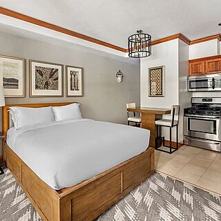 Valdoro Mountain Lodge, a Hilton Grand Vacations Club — Sample studio unit