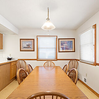 Ridge Top Village and Ridge Top Summit at Shawnee — Sample dining area