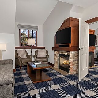 Marriott Grand Residence Club - Lake Tahoe — Sample penthouse living area