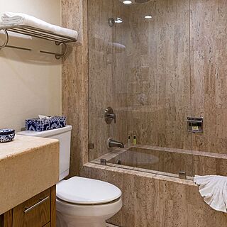 Villa del Palmar Cabo San Lucas — Sample one-bedroom suite bathroom