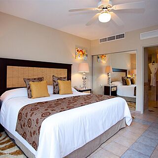 Villa del Palmar Cabo San Lucas — Sample two-bedroom suite bedroom
