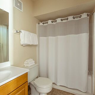 The Nautical Beachfront Resort &mdash; Sample bathroom
