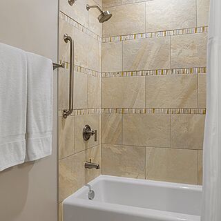 Club Wyndham Resort at Avon — Sample bathroom