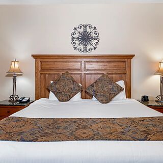 The Ridge Tahoe — Sample Ridge Pointe bedroom