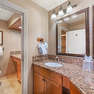 The Ridge Tahoe — Sample Ridge Tahoe bathroom
