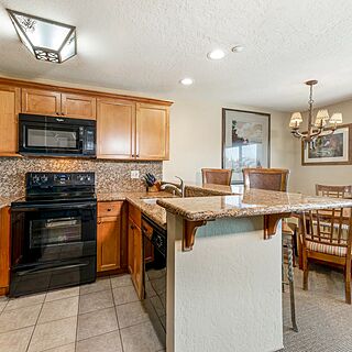 The Ridge Tahoe — Sample Ridge View kitchen