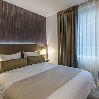 Marriott Vacation Club, New York City — Sample standard king guest room