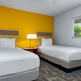 WorldMark Kihei Resort — Sample suite bedroom