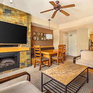 Hilton Vacation Club Lake Tahoe Resort — Sample living area