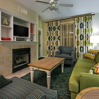 Holiday Inn Club Vacations at South Beach Resort — Sample villa living area
