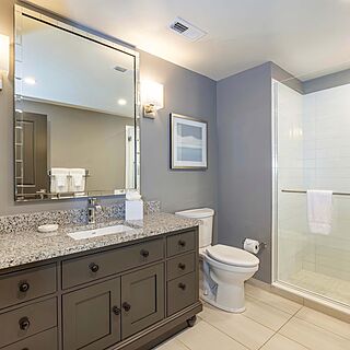 WorldMark Orlando Kingstown Reef — Sample villa bathroom