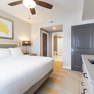 WorldMark Orlando Kingstown Reef — Sample villa bedroom