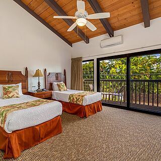 Lawai Beach Resort — Sample bedroom