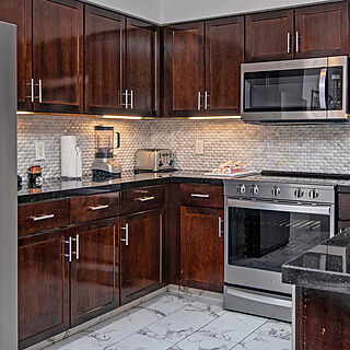 WorldMark Anaheim &mdash; Sample kitchen