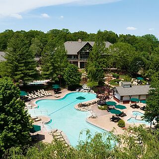Marriott's Willow Ridge Lodge &mdash; Aerial pool view